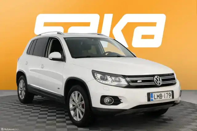 Valkoinen Maastoauto, Volkswagen Tiguan – LMB-179