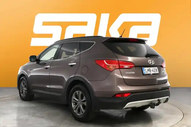 Ruskea Maastoauto, Hyundai Santa Fe – LMB-428