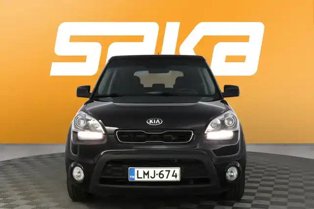 Musta Viistoperä, Kia Soul – LMJ-674