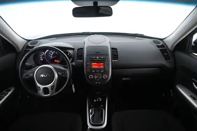 Musta Viistoperä, Kia Soul – LMJ-674