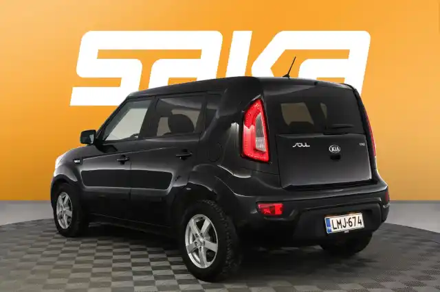 Musta Viistoperä, Kia Soul – LMJ-674