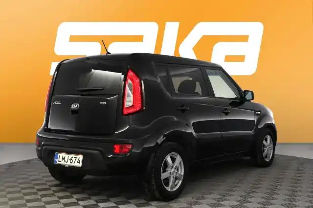 Musta Viistoperä, Kia Soul – LMJ-674