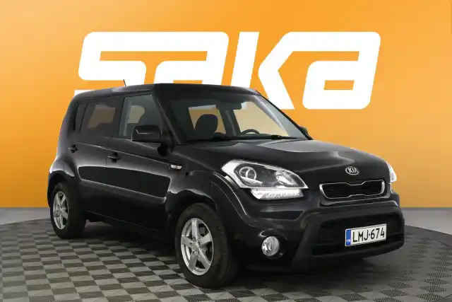 Musta Viistoperä, Kia Soul – LMJ-674