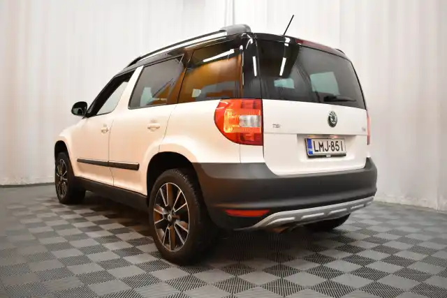 Valkoinen Maastoauto, Skoda Yeti – LMJ-851