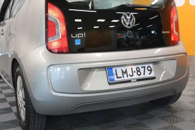 Harmaa Viistoperä, Volkswagen up! – LMJ-879