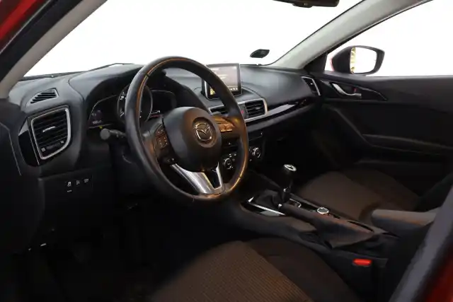 Punainen Viistoperä, Mazda 3 – LMK-184