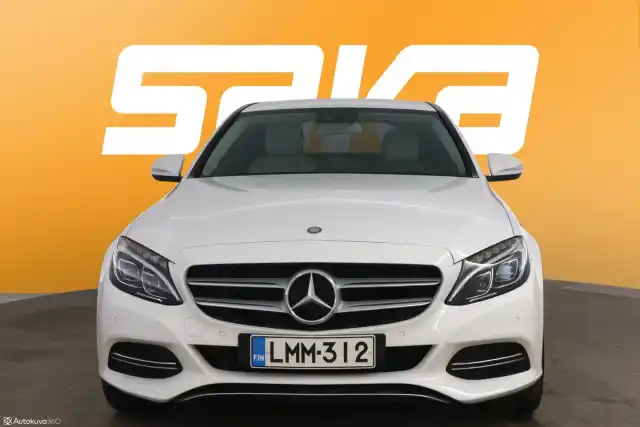 Valkoinen Sedan, Mercedes-Benz C – LMM-312