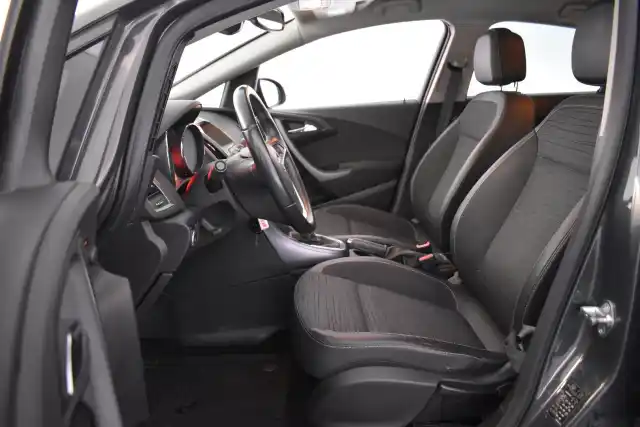 Harmaa Viistoperä, Opel Astra – LMS-686