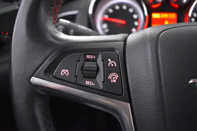 Harmaa Viistoperä, Opel Astra – LMS-686