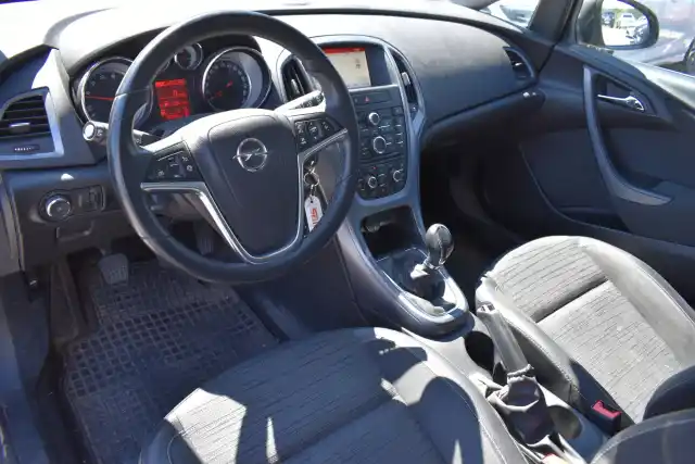Harmaa Viistoperä, Opel Astra – LMS-686