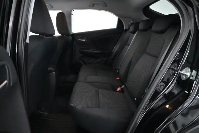 Musta Viistoperä, Honda Civic – LMX-351
