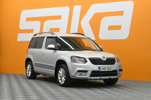 Harmaa Maastoauto, Skoda Yeti – LMX-363