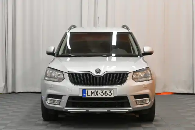 Harmaa Maastoauto, Skoda Yeti – LMX-363