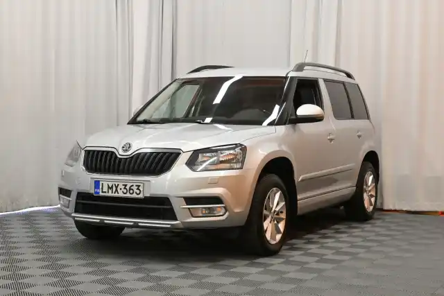 Harmaa Maastoauto, Skoda Yeti – LMX-363