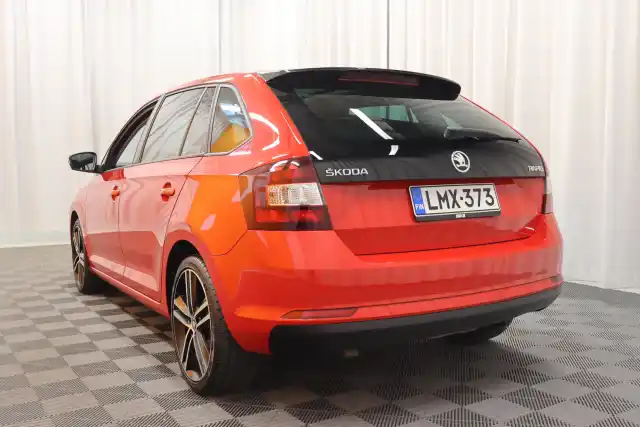 Punainen Viistoperä, Skoda Rapid – LMX-373