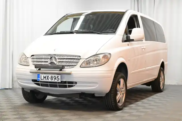 Valkoinen Tila-auto, Mercedes-Benz Vito – LMX-895