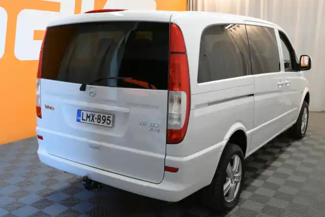 Valkoinen Tila-auto, Mercedes-Benz Vito – LMX-895