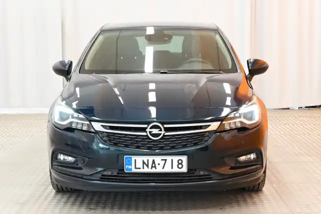 Vihreä Viistoperä, Opel Astra – LNA-718