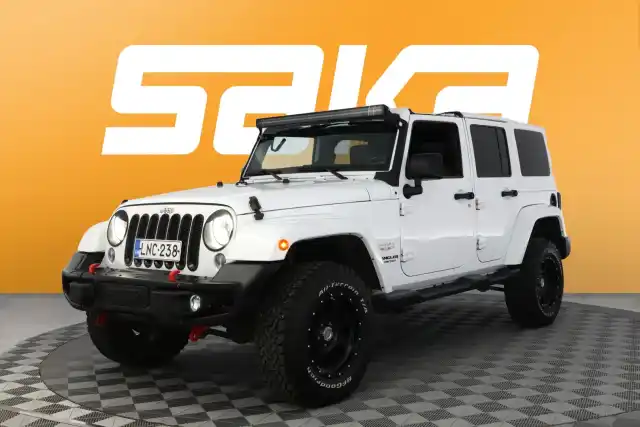 Valkoinen Maastoauto, Jeep Wrangler – LNC-238