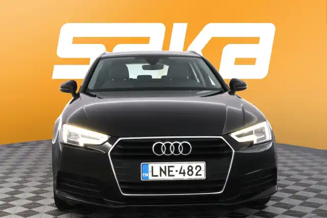 Musta Farmari, Audi A4 – LNE-482