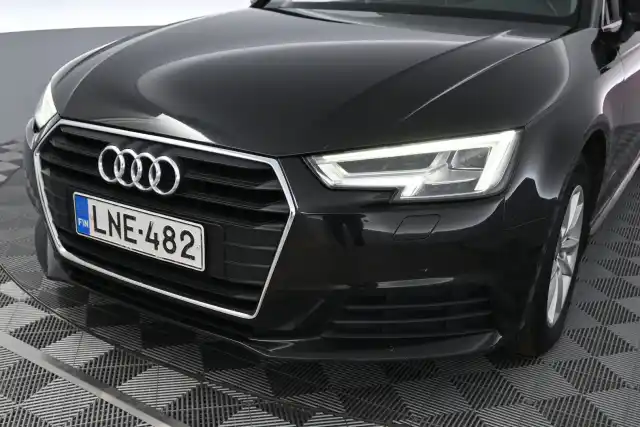 Musta Farmari, Audi A4 – LNE-482