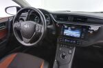 Valkoinen Farmari, Toyota Auris – LNH-236, kuva 10