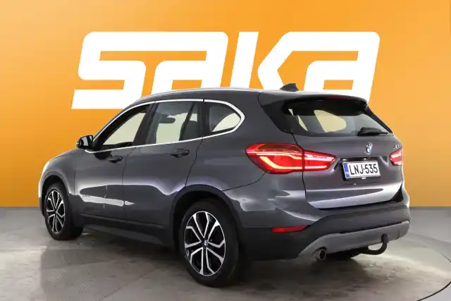 Harmaa Maastoauto, BMW X1 – LNJ-535