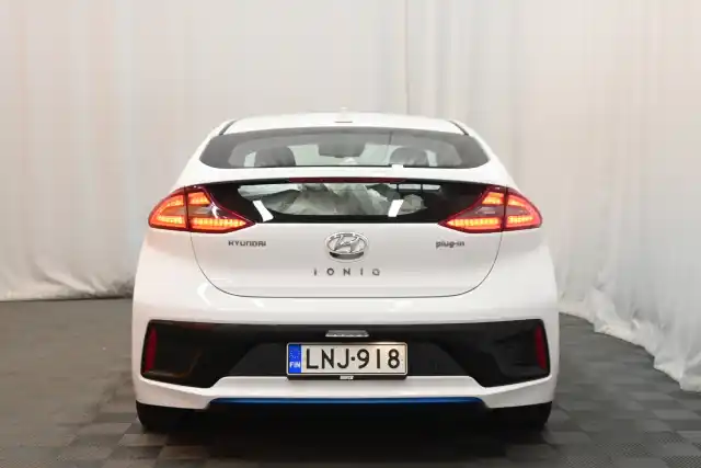 Valkoinen Viistoperä, Hyundai IONIQ plug-in – LNJ-918