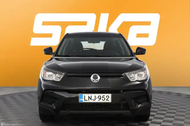 Musta Farmari, SsangYong Tivoli – LNJ-952