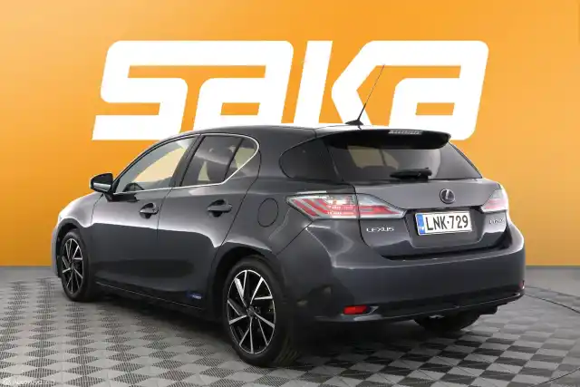 Harmaa Viistoperä, Lexus CT – LNK-729