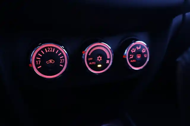 Ruskea Farmari, Mitsubishi ASX – LNK-815