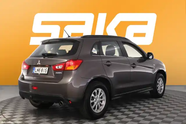 Ruskea Farmari, Mitsubishi ASX – LNK-815