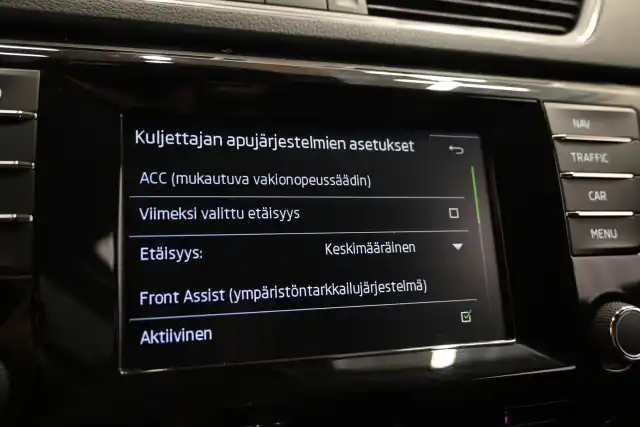 Punainen Farmari, Skoda Superb – LNL-415