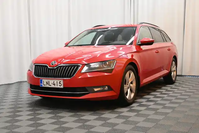 Punainen Farmari, Skoda Superb – LNL-415