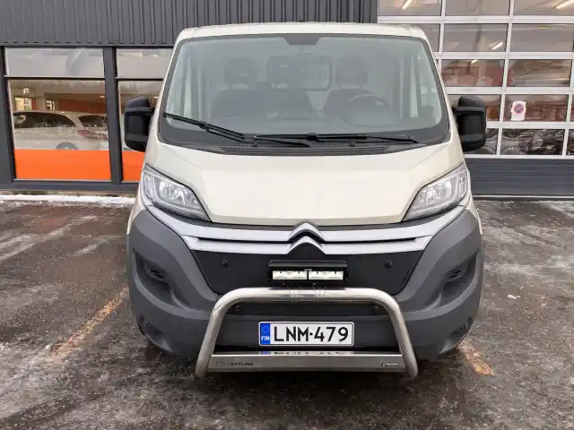 Ruskea Pakettiauto, Citroen Jumper – LNM-479