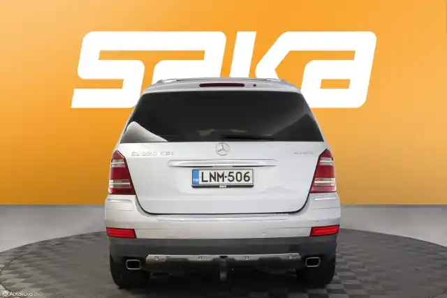 Hopea Maastoauto, Mercedes-Benz GL – LNM-506