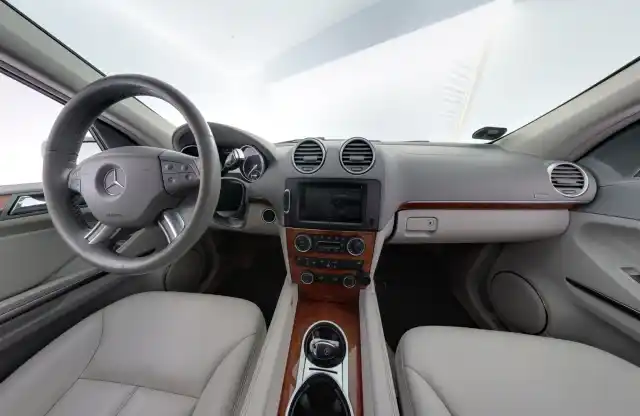 Hopea Maastoauto, Mercedes-Benz GL – LNM-506