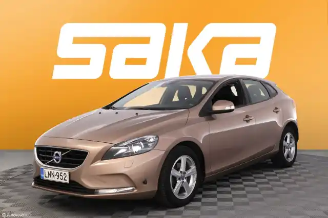 Ruskea Viistoperä, Volvo V40 – LNN-952