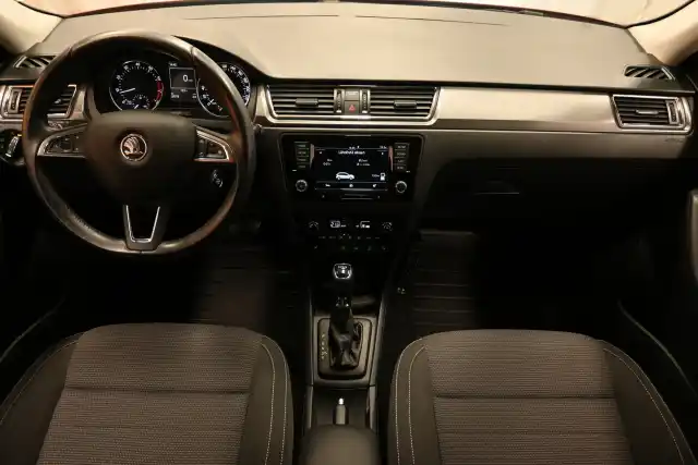 Punainen Viistoperä, Skoda Rapid – LNP-481