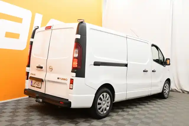Valkoinen Pakettiauto, Opel Vivaro – LNT-431