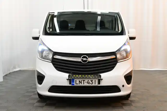 Valkoinen Pakettiauto, Opel Vivaro – LNT-431