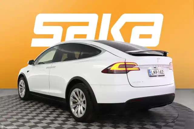 Valkoinen Maastoauto, Tesla Model X – LNV-162