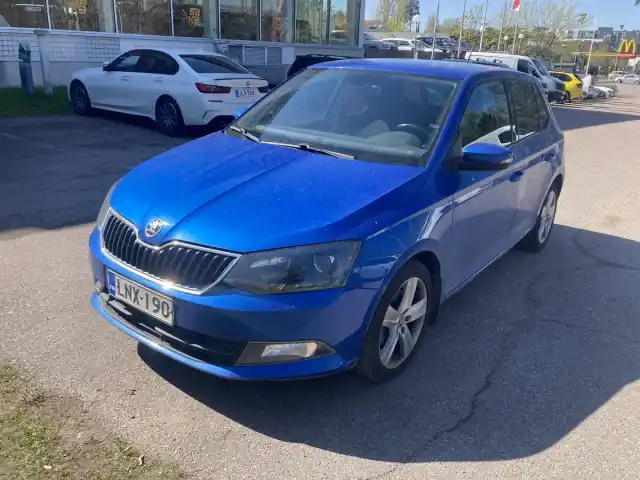 Sininen Viistoperä, Skoda Fabia – LNX-190
