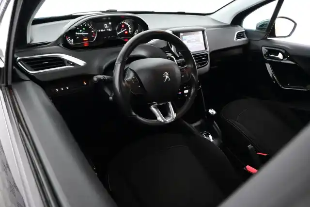 Sininen Viistoperä, Peugeot 208 – LNX-310