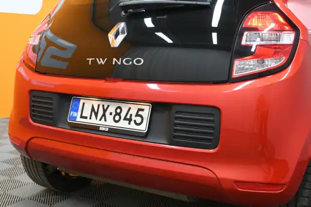 Punainen Viistoperä, Renault Twingo – LNX-845
