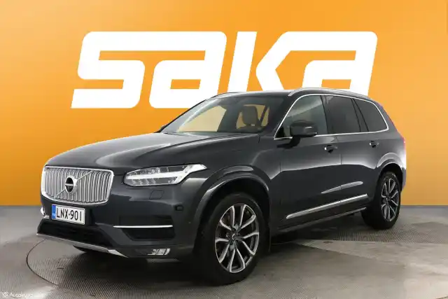 Harmaa Maastoauto, Volvo XC90 – LNX-901