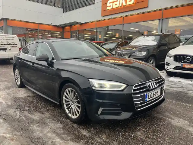 Musta Viistoperä, Audi A5 – LOA-961