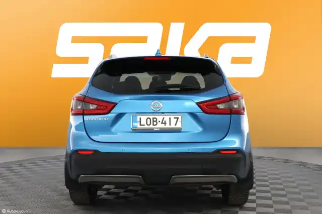 Sininen Maastoauto, Nissan Qashqai – LOB-417