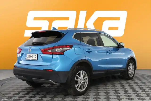 Sininen Maastoauto, Nissan Qashqai – LOB-417