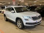 Valkoinen Maastoauto, Skoda Kodiaq – LOB-703, kuva 1